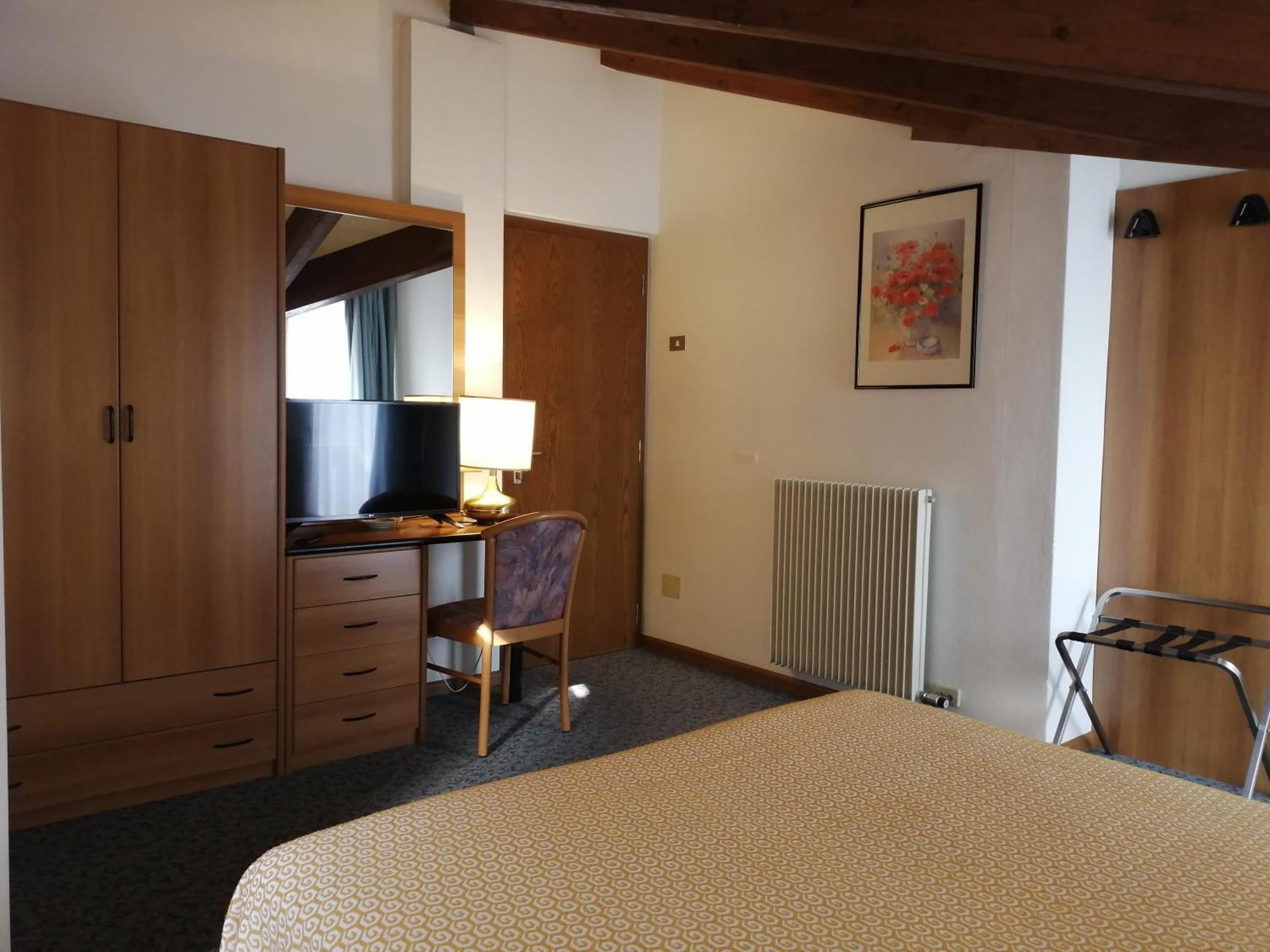 Albergo Stella Alpina Молвена Екстериор снимка